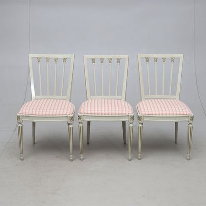 Gustavian Style Painted Round Dining Table with Three Chairs, Late 20th Century