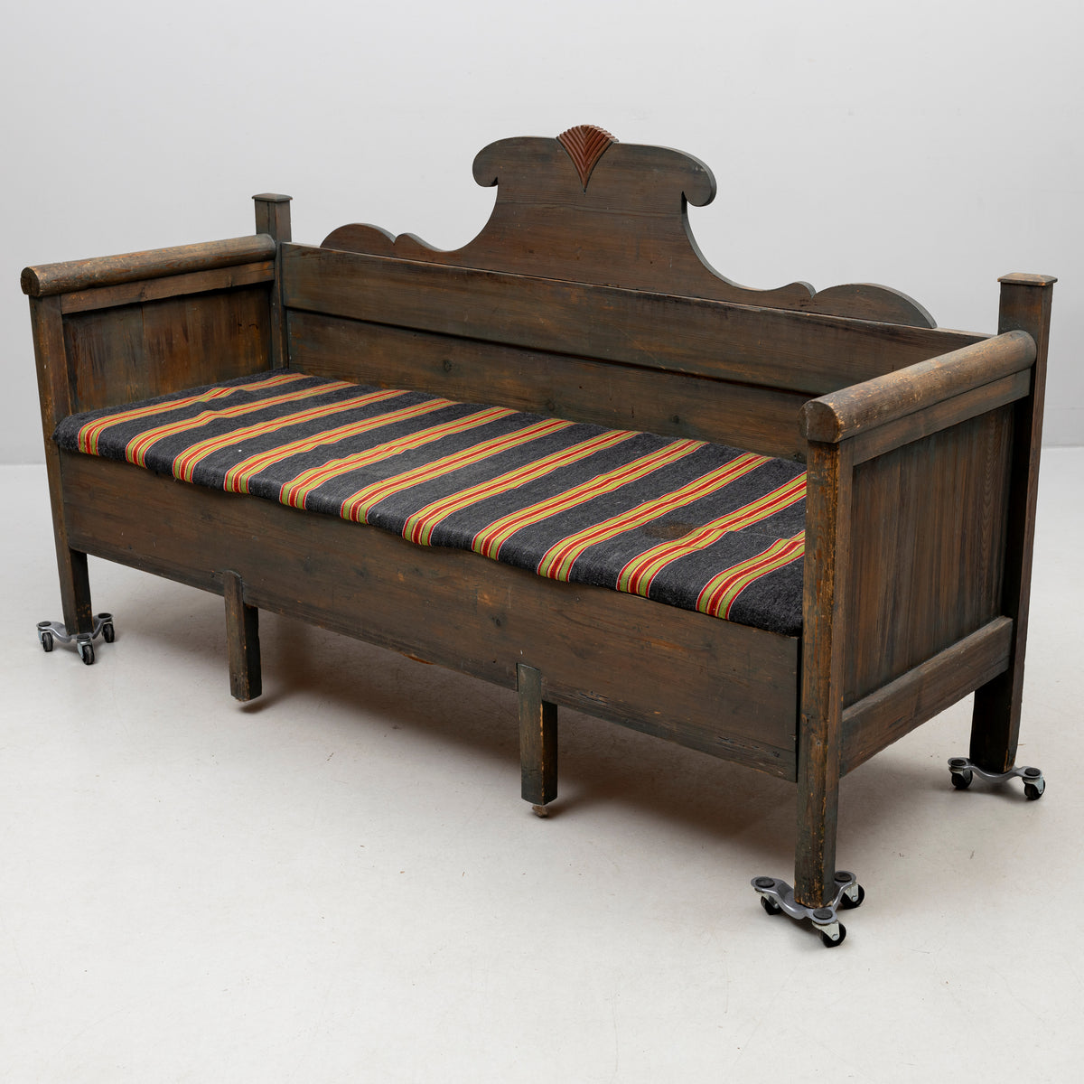 Swedish blue painted pull-out sofa