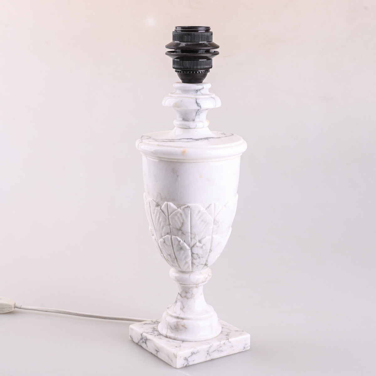 Italian alabaster table lamp