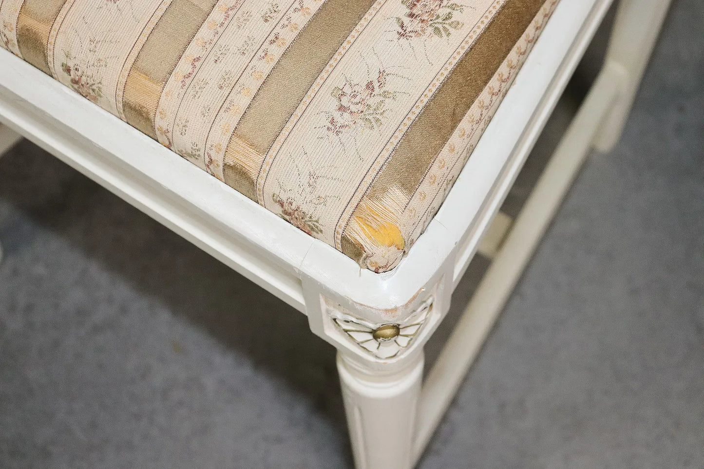 Set of 4 Swedish Gustavian Style Painted Dining Chairs